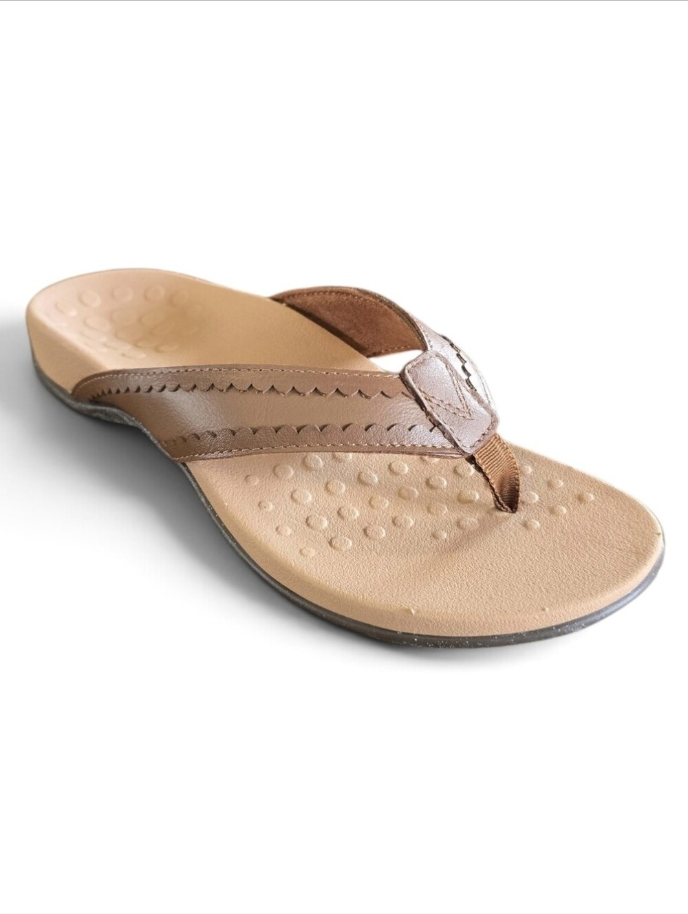 NIB Vionic Ashten Orthotic Toe-Post Sandal